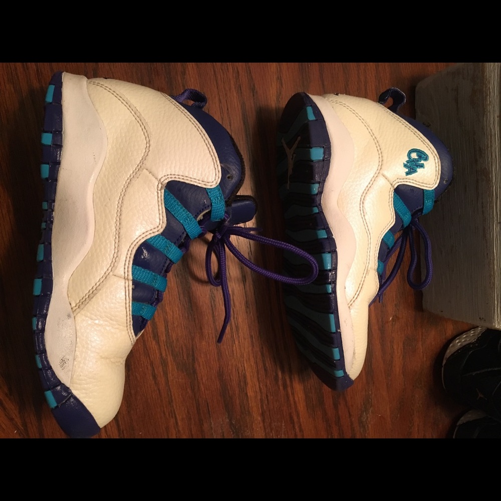 Boys jordans